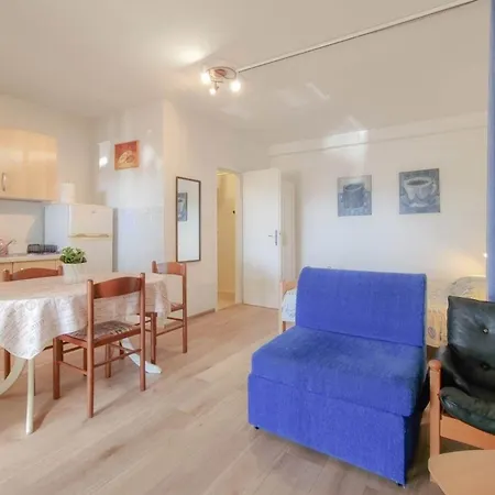 Studio Fur 2 Personen Ca 25 Qm In Novigrad, Istrien Istrische Riviera Karpinjan