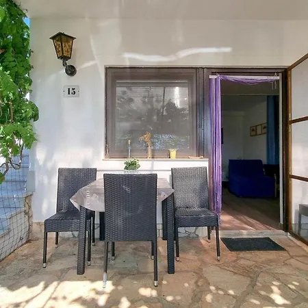 Studio Fur 2 Personen Ca 25 Qm In Novigrad, Istrien Istrische Riviera Karpinjan